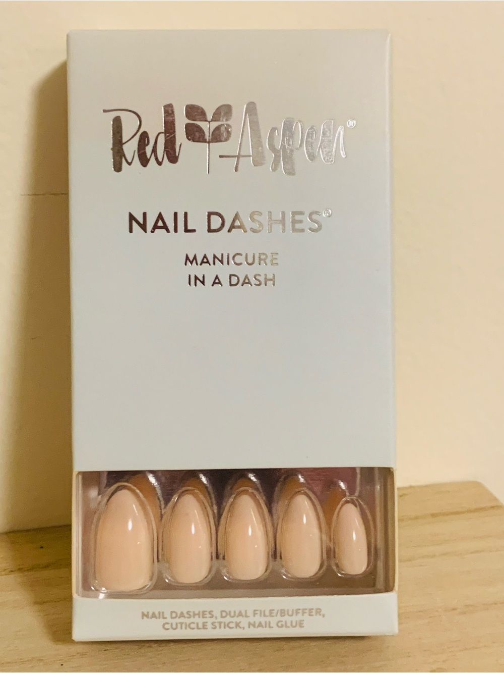 Red Aspen Nail Dashes